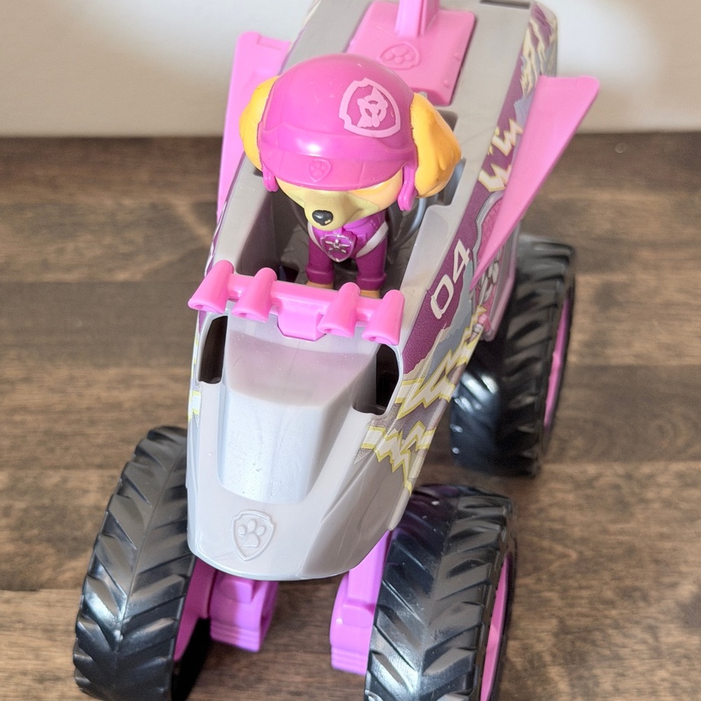 Paw Patrol Skye Rescue Wheels Monster Truck